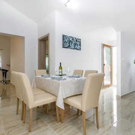 Apartament Mare Malinska