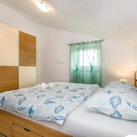 Mare Apartment *
